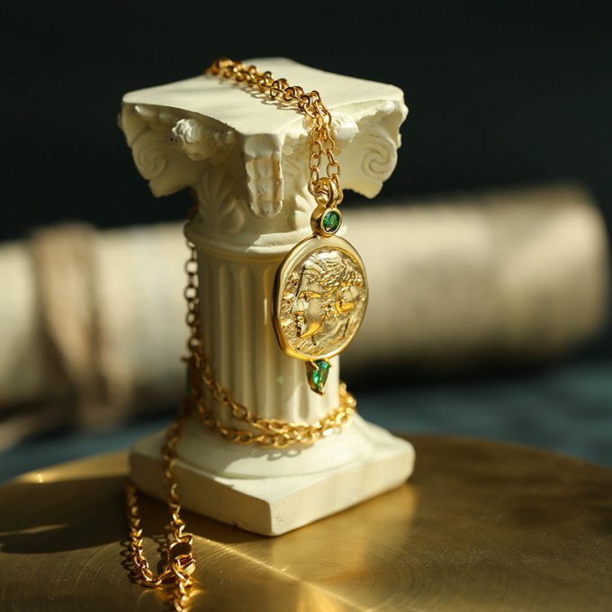 Hot Selling High Quality Statue Of a Goddess Coin Necklace For Women